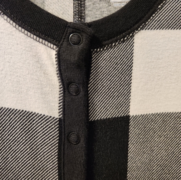 2 Old Navy Black Buffalo Plaid Pj's. Unisex Size 10. One NWT. One Worn few times - Picture 8 of 13